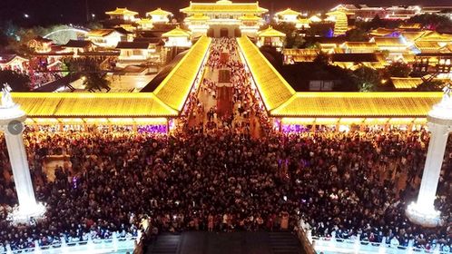 五一假期湖北文旅市场强劲复苏 接待游客3806.6万人次 旅游总收入177.9亿元